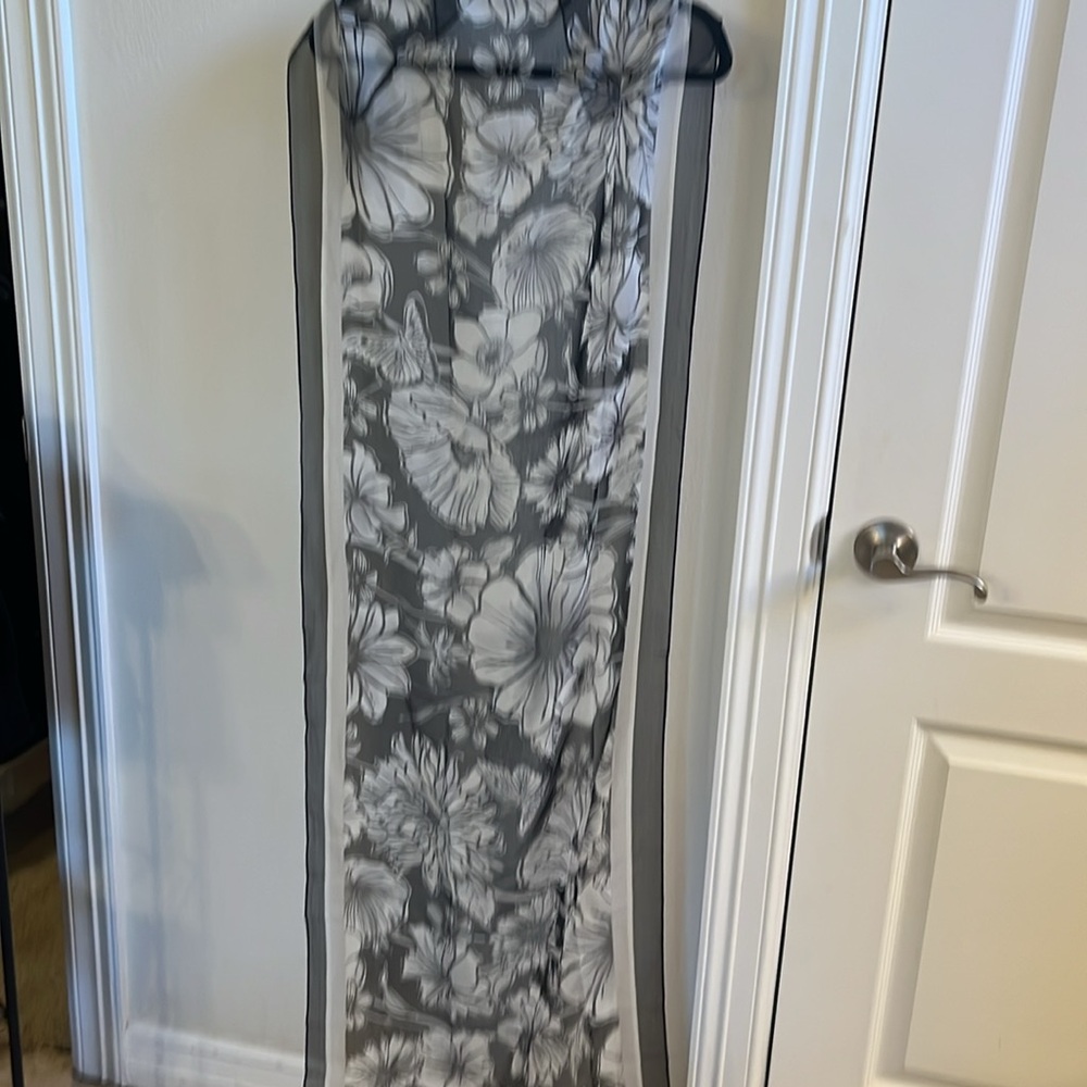 Beautiful oblong black & white silk scarf!